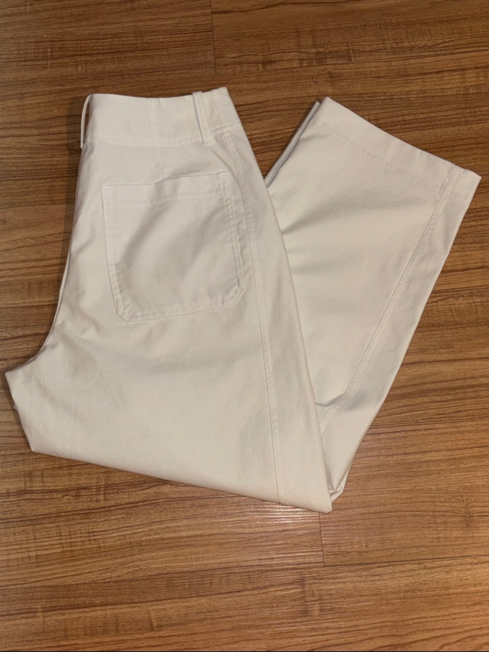 Athleta Skyline High Rise Barrel Leg Pants in Crisp White - Picture 3 of 11